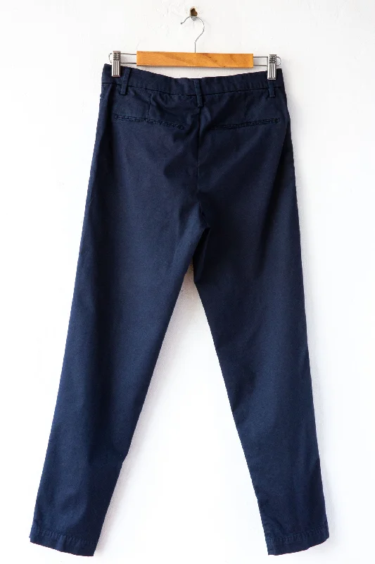 Twill Slim Leg Pant