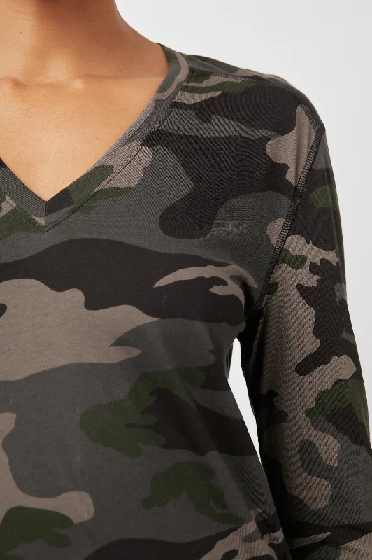 THE SAMI LONG SLEEVE V T-SHIRT - FOREST CAMO