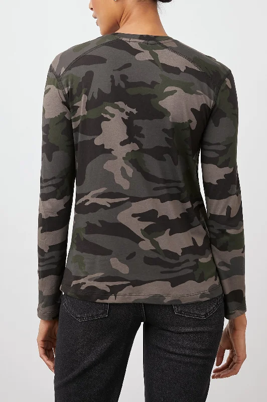 THE SAMI LONG SLEEVE V T-SHIRT - FOREST CAMO