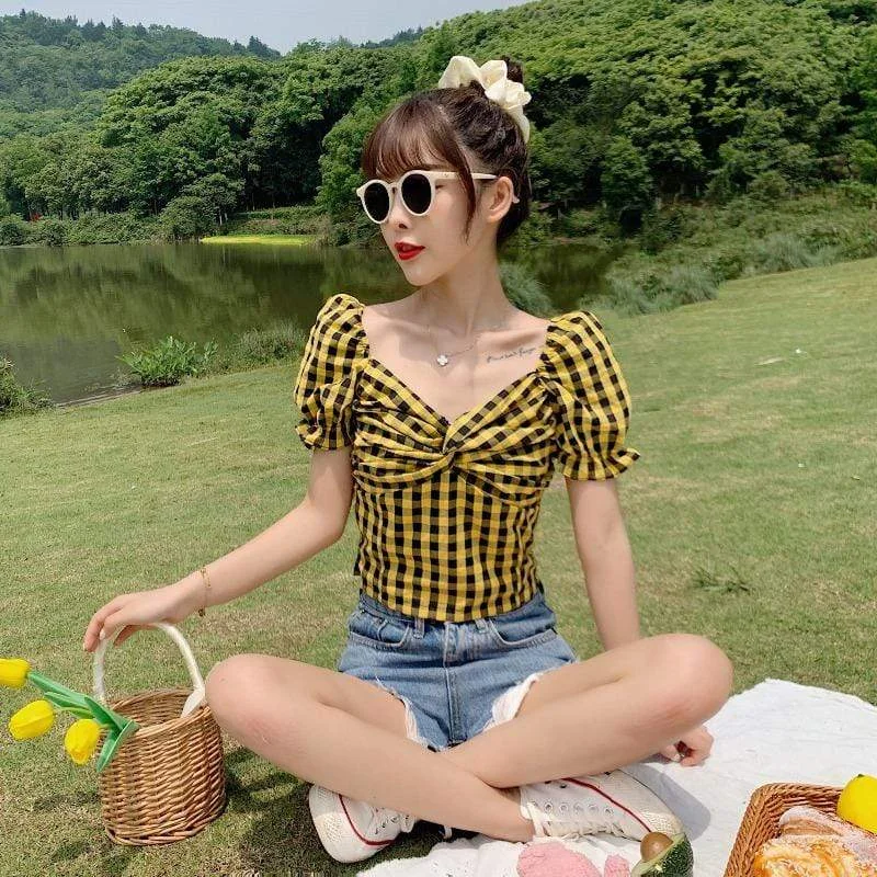 Women's Kawaii Slim Fitted Plaid Shirts