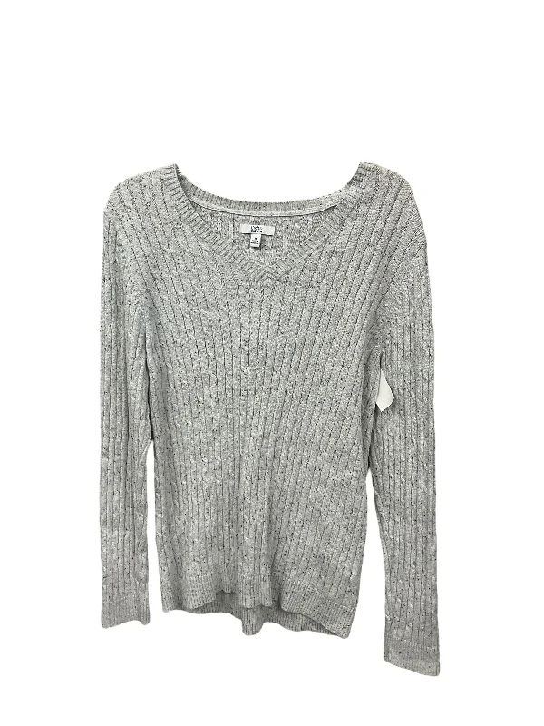 Sweater By Croft And Barrow In Grey, Size: M